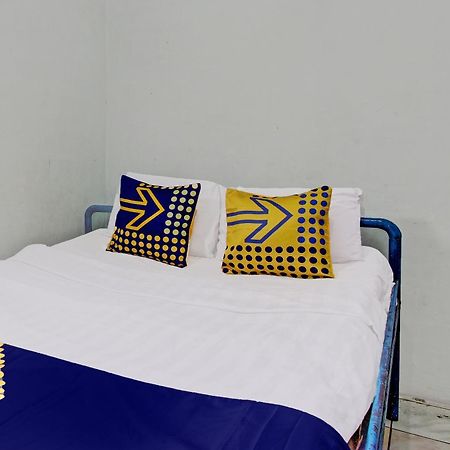 Surakarta  Spot On 92336 Hotel Sukowati מראה חיצוני תמונה