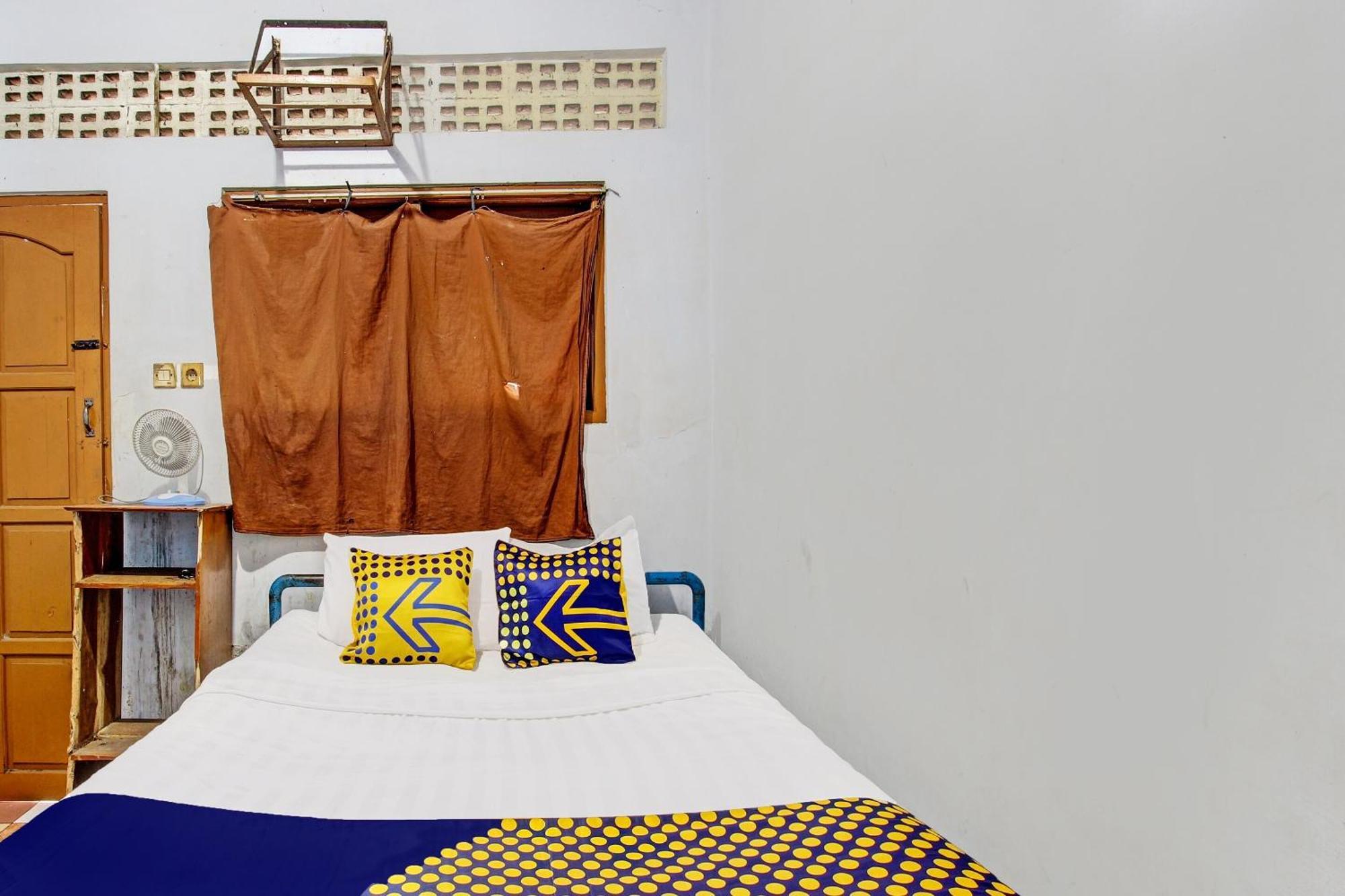 Surakarta  Spot On 92336 Hotel Sukowati מראה חיצוני תמונה